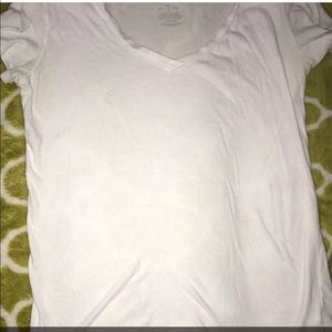 American eagle white T-shirt